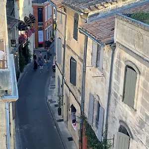 le-petit-arles.fr-provencehotel.com/